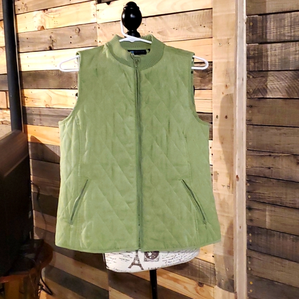 Relativity PM neon green zip up vest.